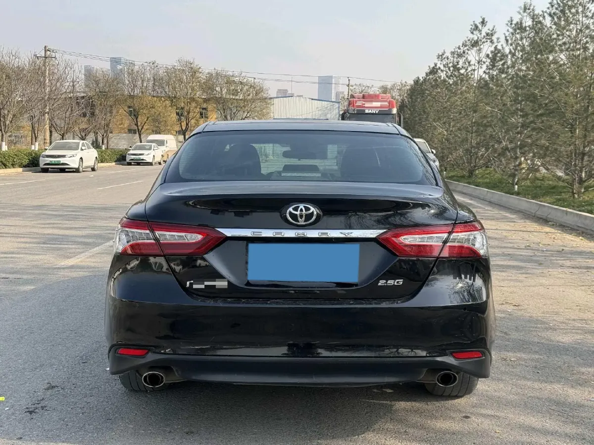 2019 Toyota Camry 2.5L 209HP L4 8AT,autocango,china used car exporter,china ev exporter,chinese used car exporter,chinese used ev exporter