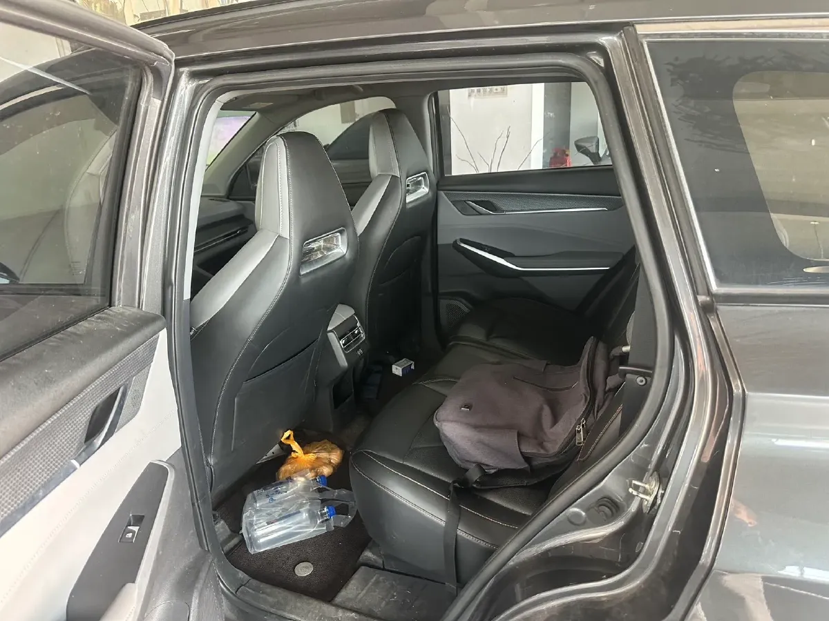 2022 ChangAn CS75 Plus 1.5T 188HP L4 8AT,autocango,china used car exporter,china ev exporter,chinese used car exporter,chinese used ev exporter