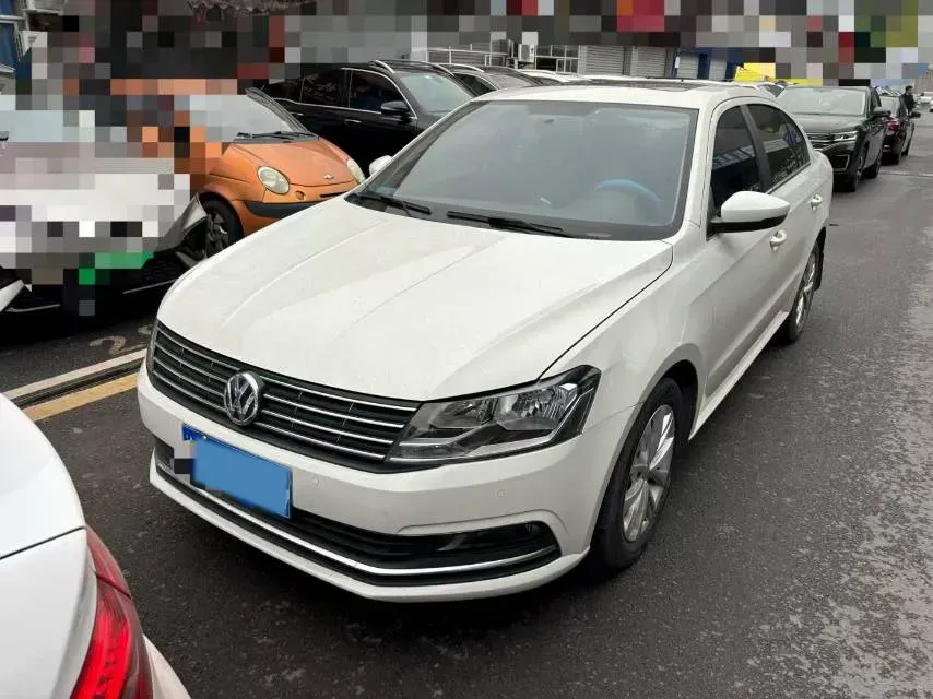 2017 Zotye Damy X7 1.8T 177HP L4 5MT,autocango,china used car exporter,china ev exporter,chinese used car exporter,chinese used ev exporter