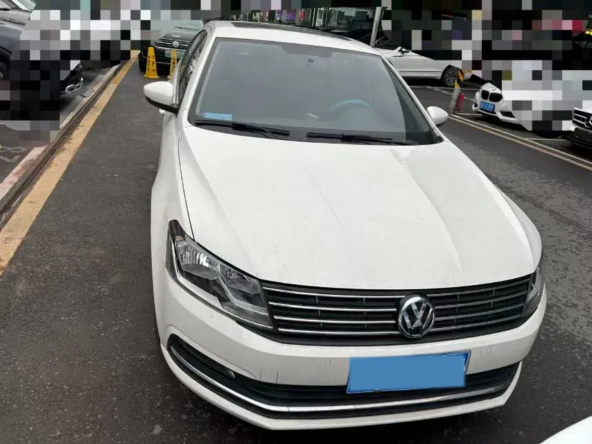 2017 Zotye Damy X7 1.8T 177HP L4 5MT,autocango,china used car exporter,china ev exporter,chinese used car exporter,chinese used ev exporter