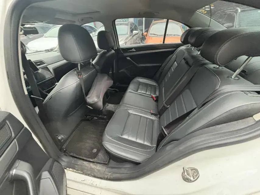 2017 Zotye Damy X7 1.8T 177HP L4 5MT,autocango,china used car exporter,china ev exporter,chinese used car exporter,chinese used ev exporter