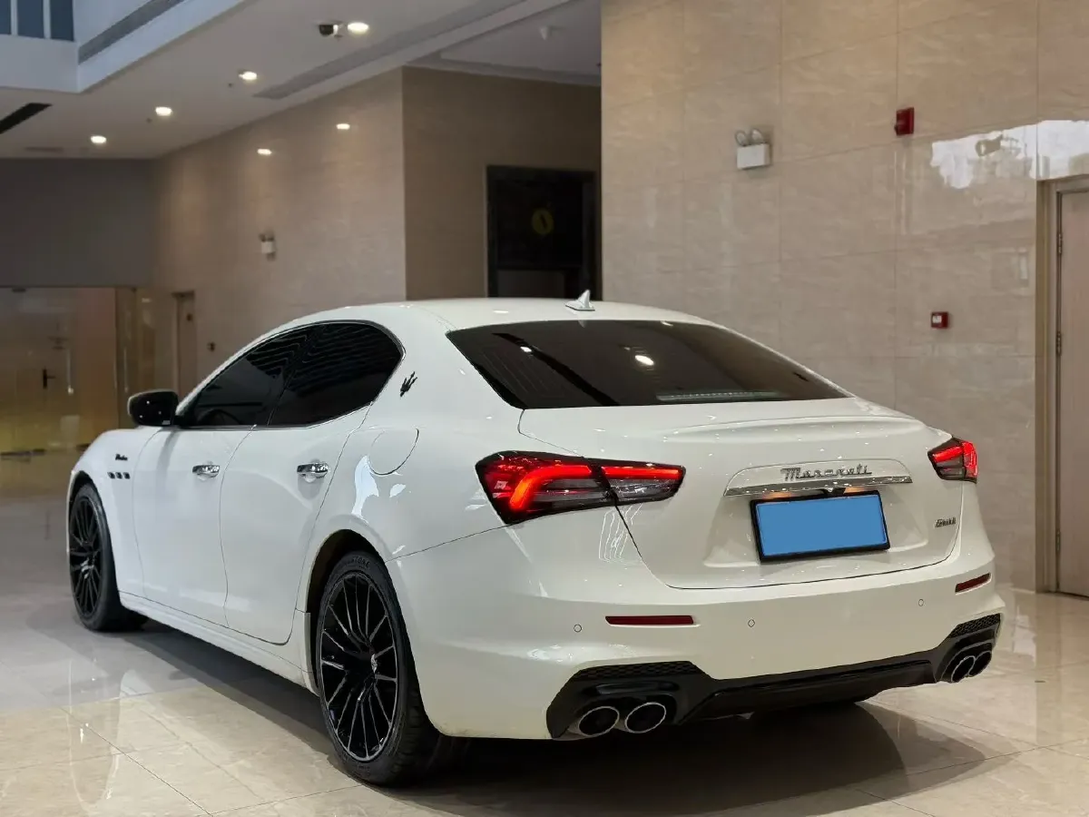 2022 Maserati Ghibli 3.0T 350HP V6 8AT,autocango,china used car exporter,china ev exporter,chinese used car exporter,chinese used ev exporter
