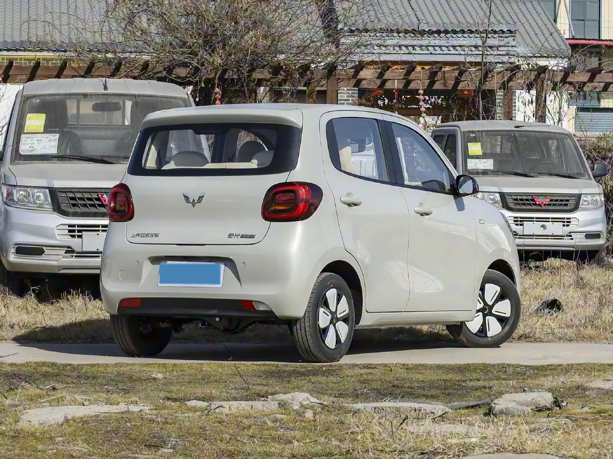 2025 WuLing HongGuang MINI EV BEV 16.2KWH,autocango,china used car exporter,china ev exporter,chinese used car exporter,chinese used ev exporter