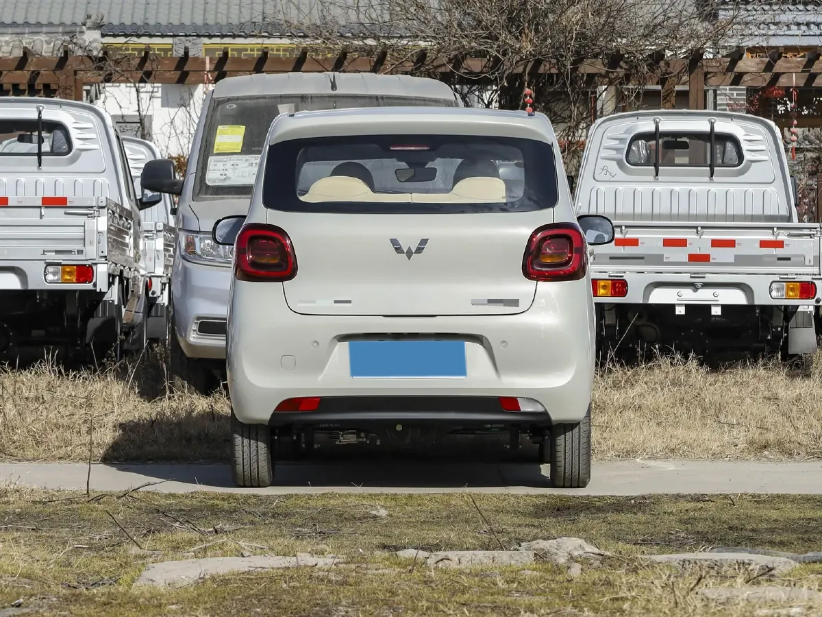 2025 WuLing HongGuang MINI EV BEV 16.2KWH,autocango,china used car exporter,china ev exporter,chinese used car exporter,chinese used ev exporter