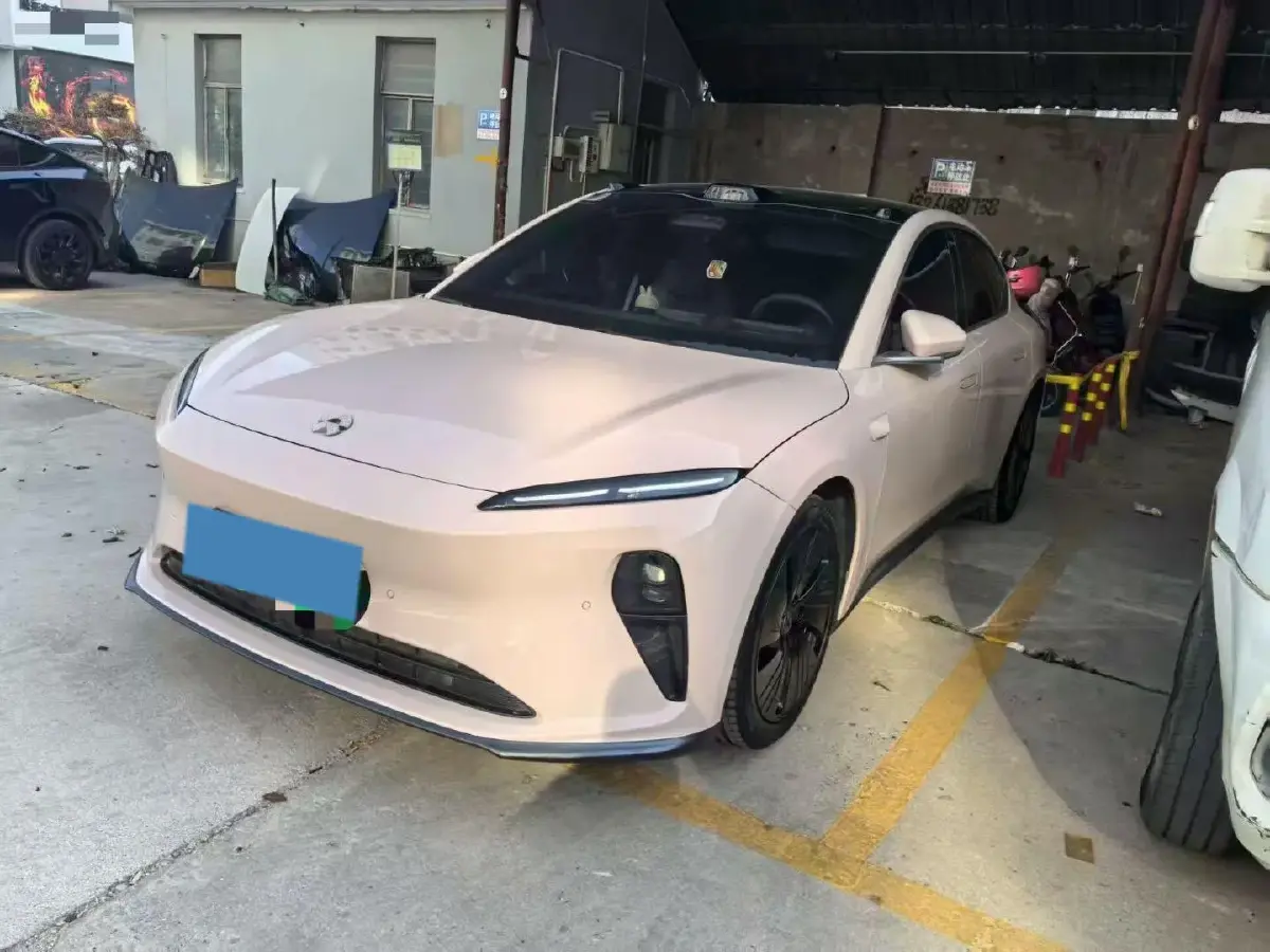 2024 NIO ET5 BEV 75KWH