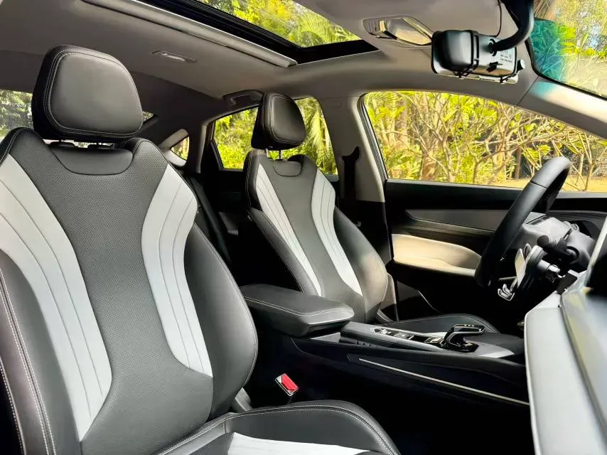 2024 Geely Binray 1.5T 181HP L4 7DCT,autocango,china used car exporter,china ev exporter,chinese used car exporter,chinese used ev exporter