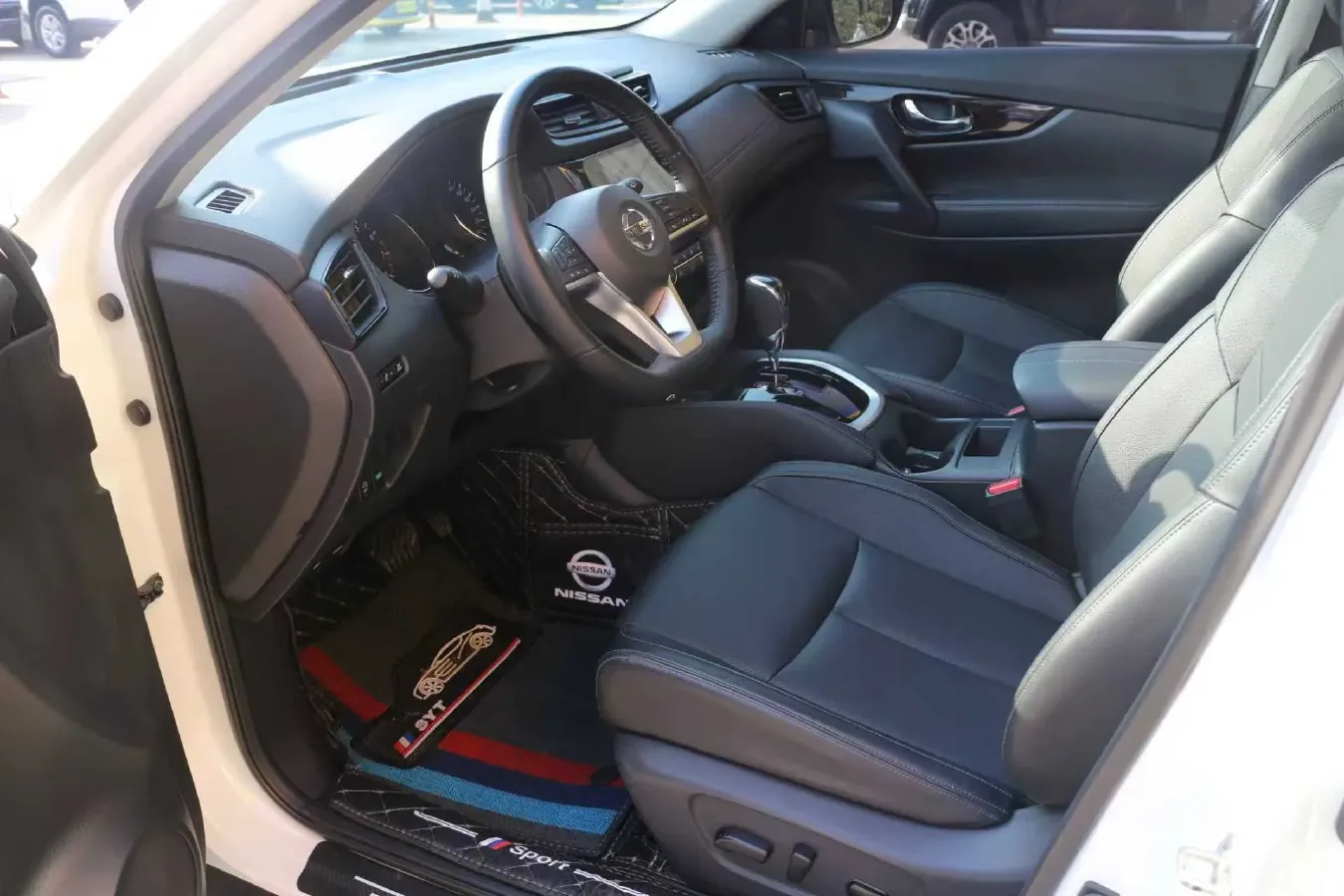 2020 Nissan X-Trail 2.0L 154HP L4 CVT,autocango,china used car exporter,china ev exporter,chinese used car exporter,chinese used ev exporter