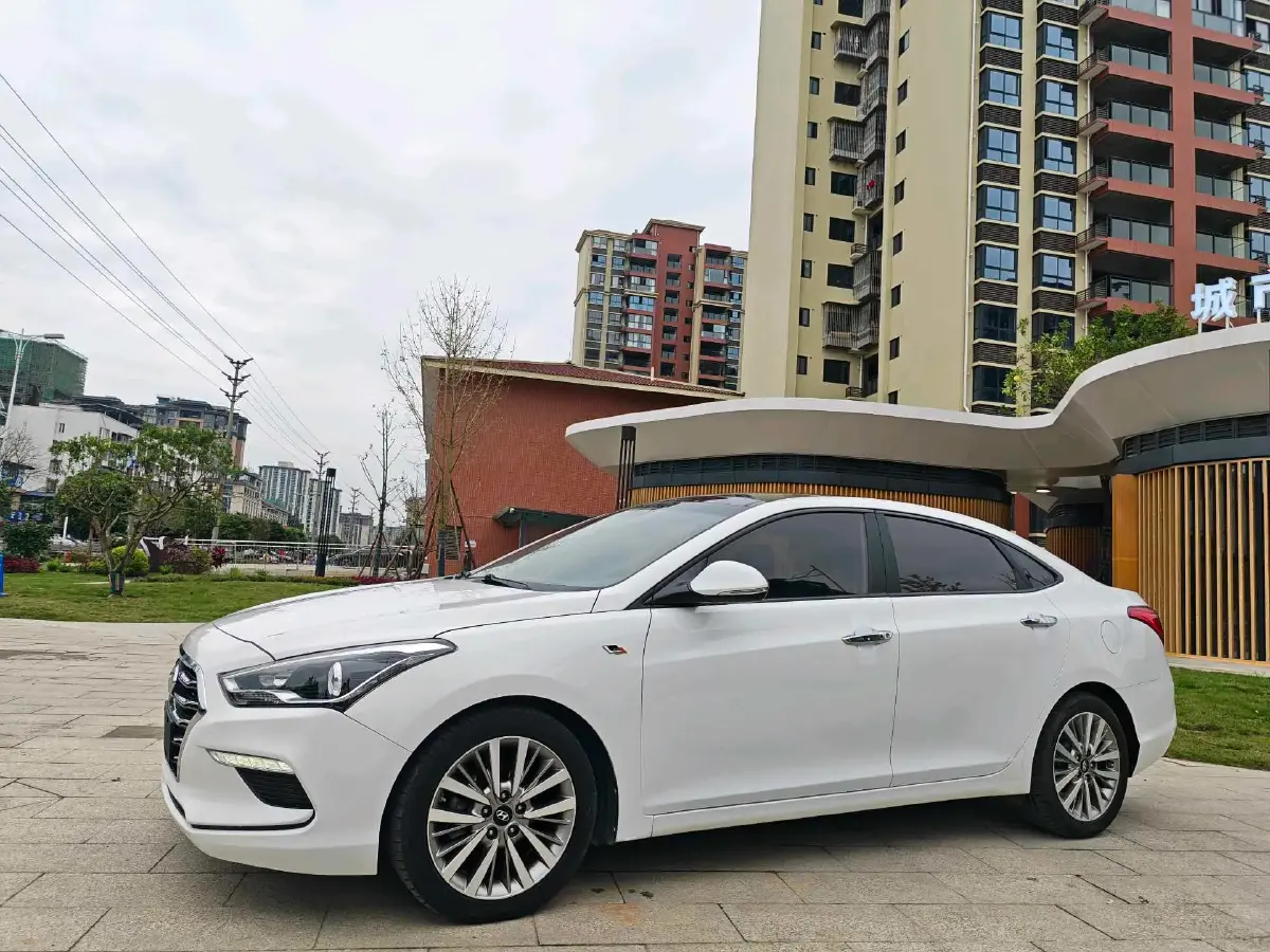 2017 Hyundai Mistra 1.8L 143HP L4 6AT
