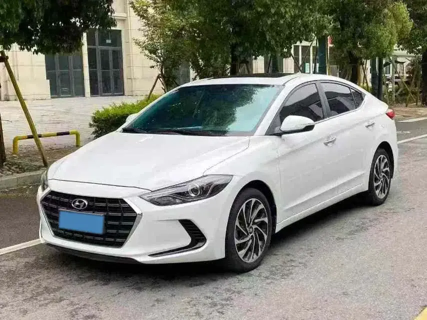 2019 Hyundai Elantra 1.4T 130HP L4 7DCT