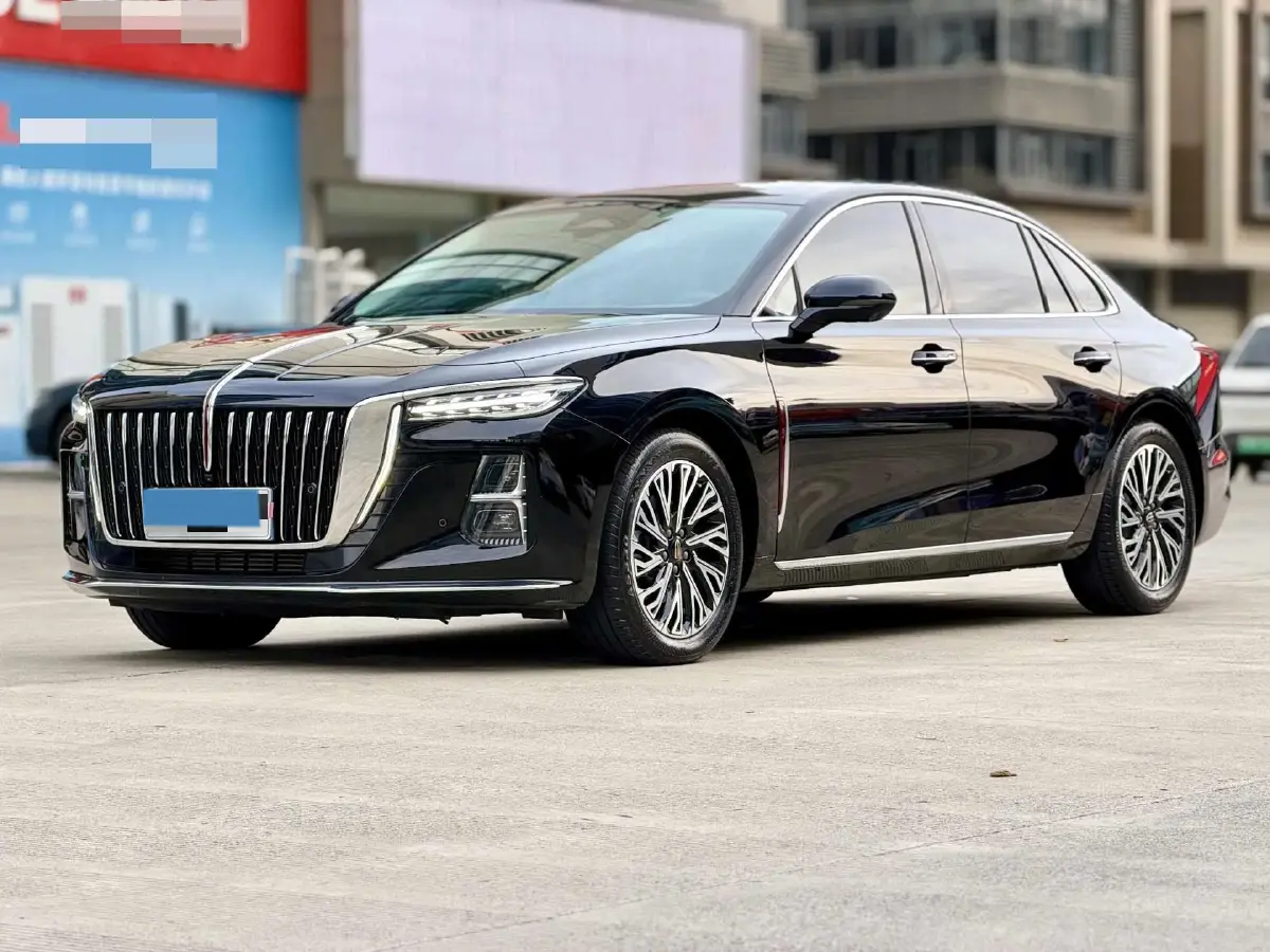 2024 HongQi H5 2.0T 224HP L4 8AT
