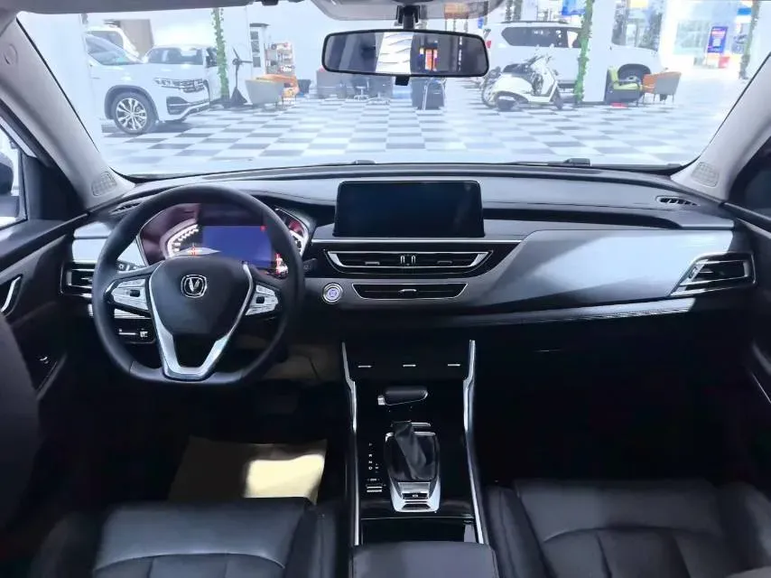 2021 ChangAn CS75 1.5T 178HP L4 7DCT,autocango,china used car exporter,china ev exporter,chinese used car exporter,chinese used ev exporter