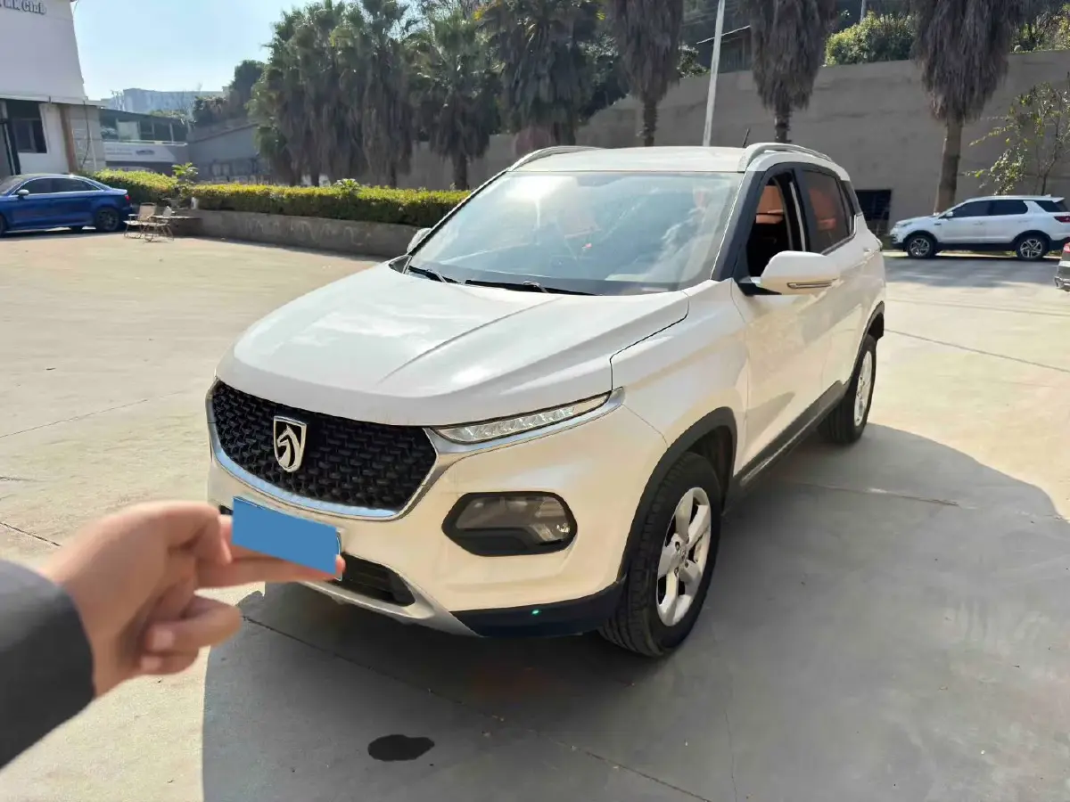 2019 BaoJun 730 1.5L 105HP L4 6MT