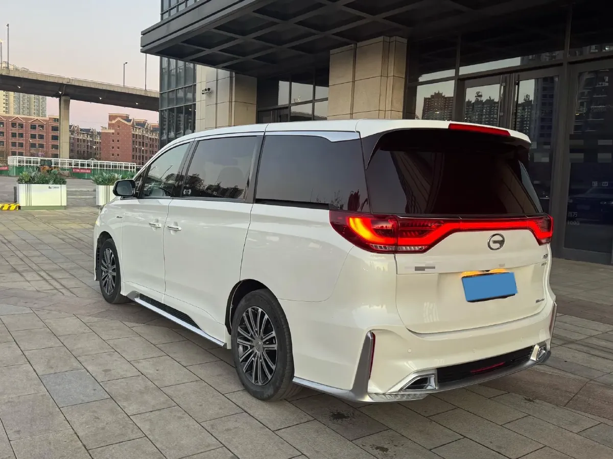 2021 GAC Trumpchi M8 2.0T 252HP L4 8AT,autocango,china used car exporter,china ev exporter,chinese used car exporter,chinese used ev exporter