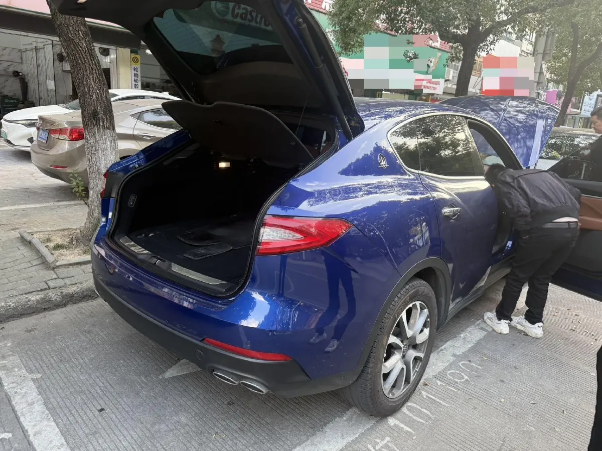 2019 Maserati Levante 3.0T 350HP V6 8AT,autocango,china used car exporter,china ev exporter,chinese used car exporter,chinese used ev exporter