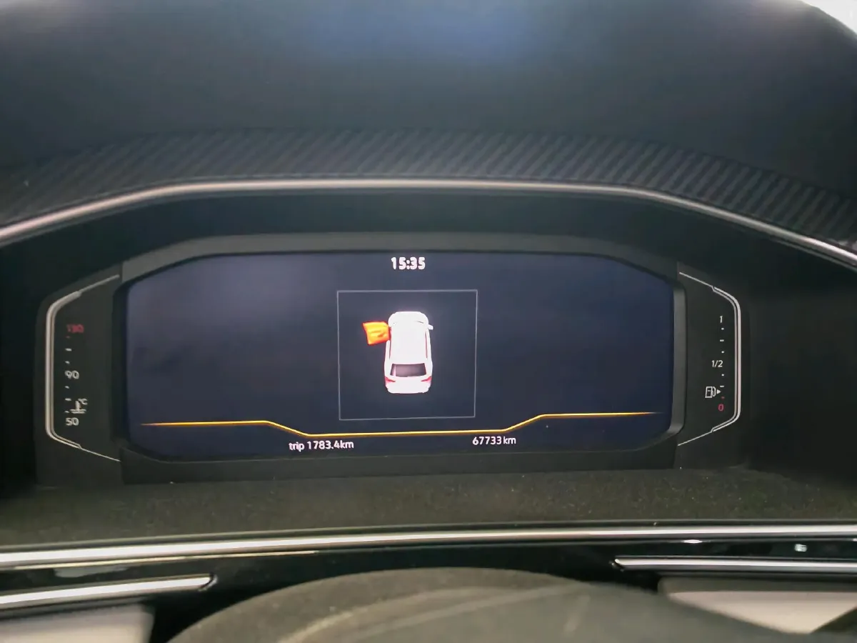 2023 Volkswagen Tiguan L 2.0T 186HP L4 7DCT,autocango,china used car exporter,china ev exporter,chinese used car exporter,chinese used ev exporter