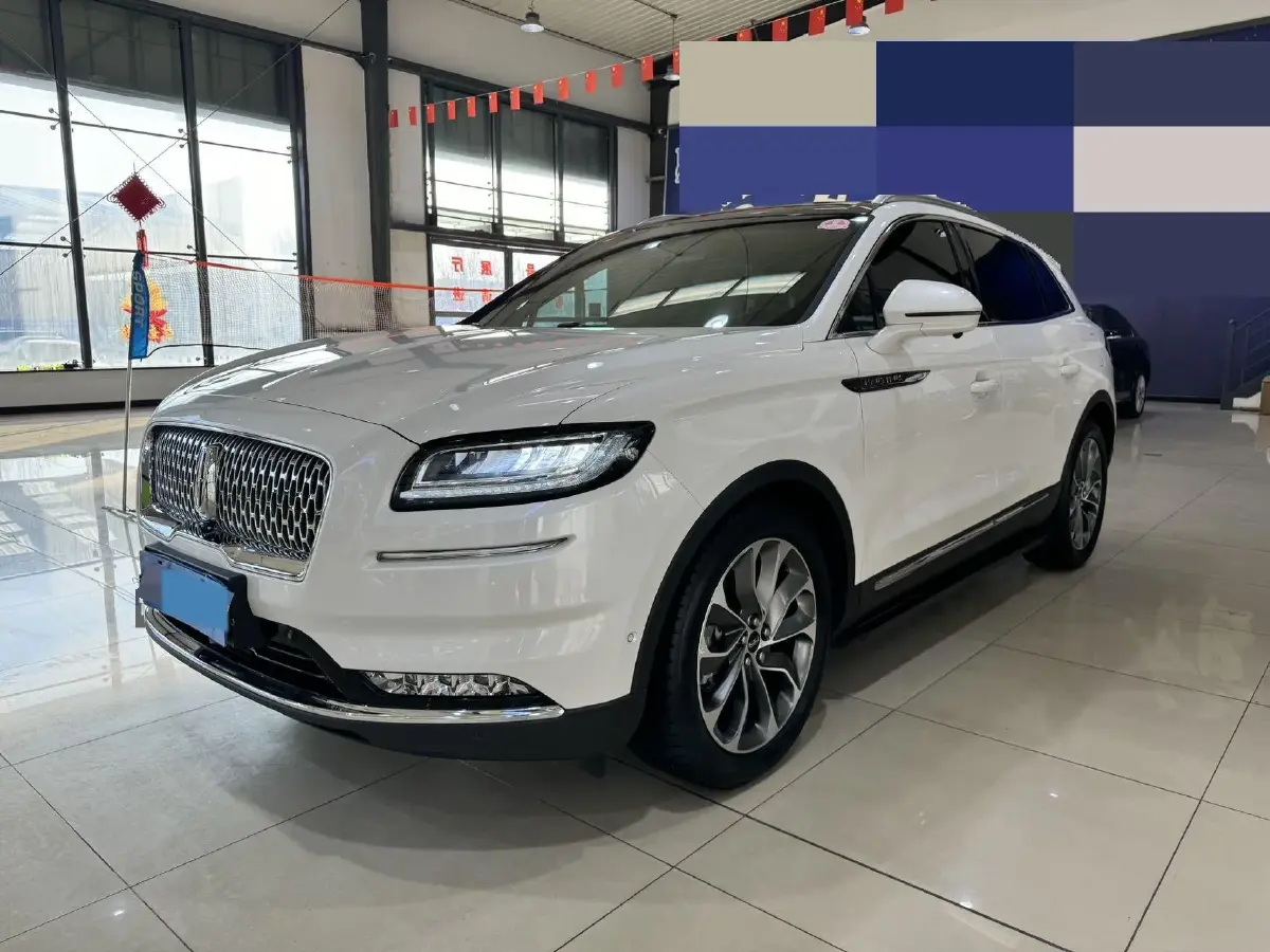 2021 Lincoln Nautilus 2.0T 245HP L4 8AT