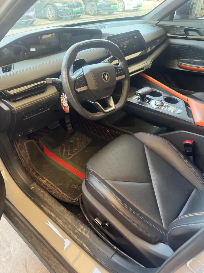 2022 ChangAn UNI-V 1.5T 188HP L4 7DCT,autocango,china used car exporter,china ev exporter,chinese used car exporter,chinese used ev exporter