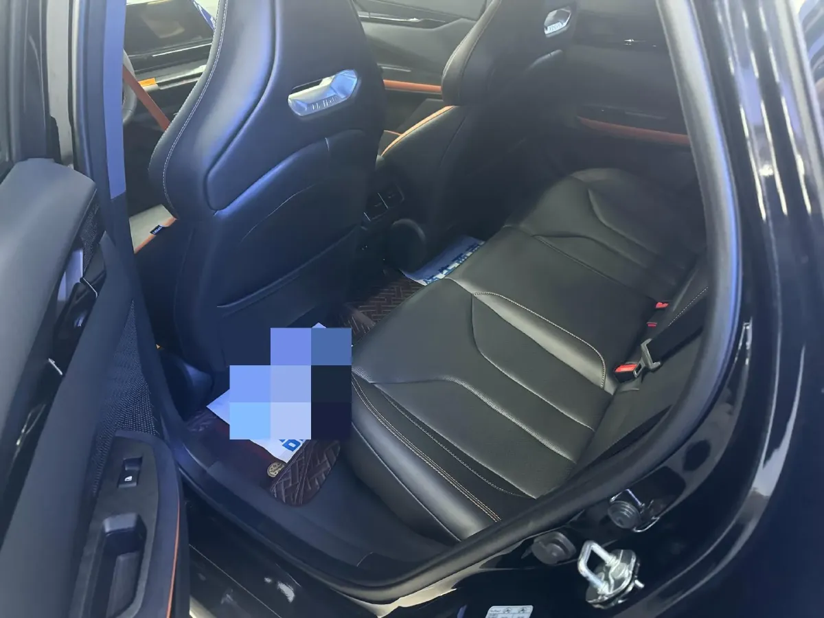 2022 ChangAn UNI-V 2.0T 233HP L4 8AT,autocango,china used car exporter,china ev exporter,chinese used car exporter,chinese used ev exporter