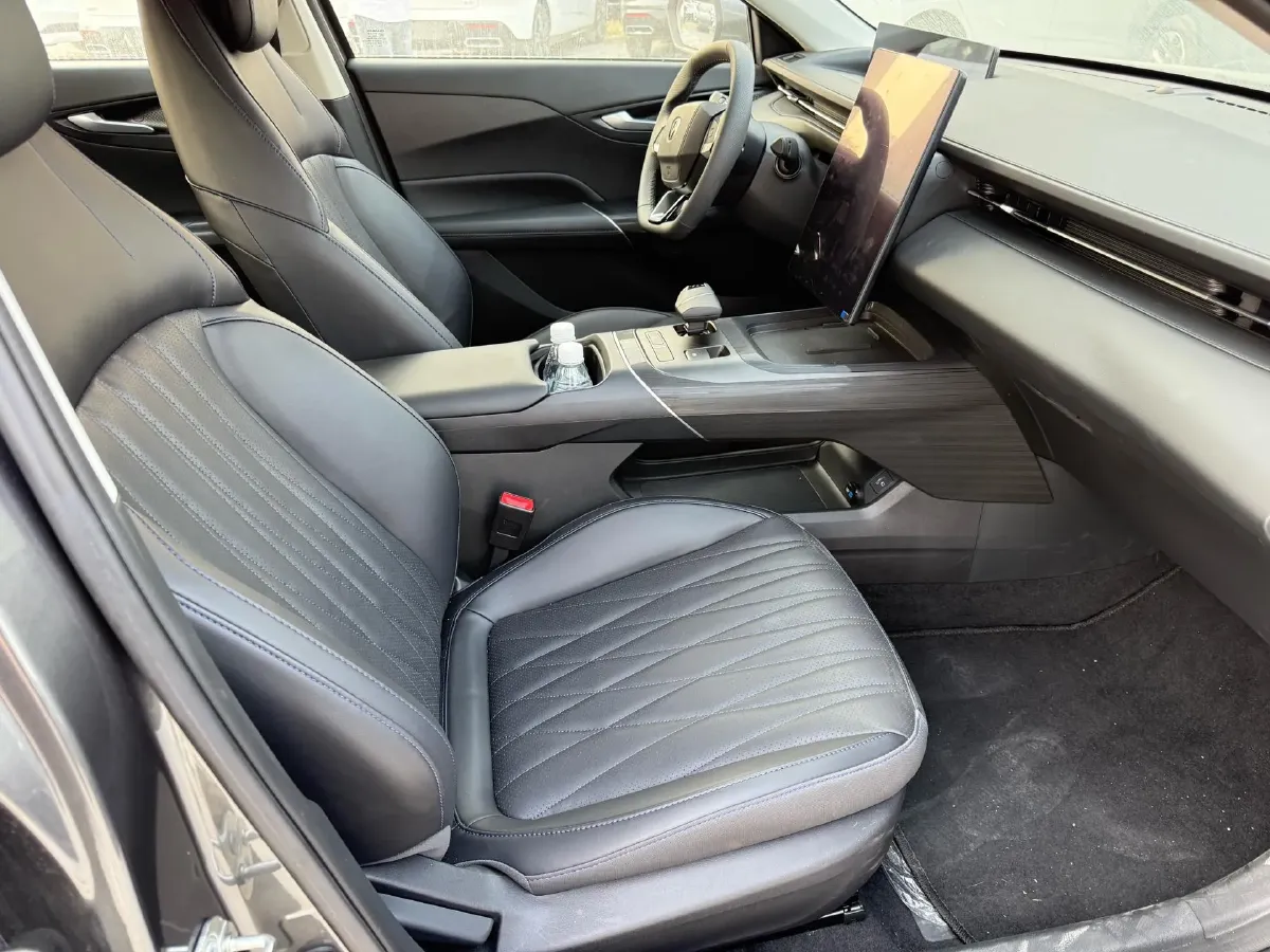 2024 ChangAn Eado 1.5T 170HP L4 7DCT,autocango,china used car exporter,china ev exporter,chinese used car exporter,chinese used ev exporter