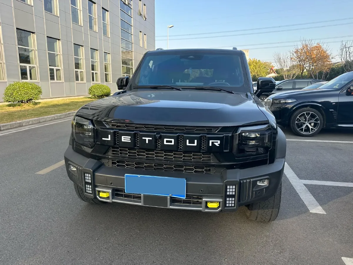 2023 Jetour Traveller 2.0T 254HP L4 7DCT,autocango,china used car exporter,china ev exporter,chinese used car exporter,chinese used ev exporter