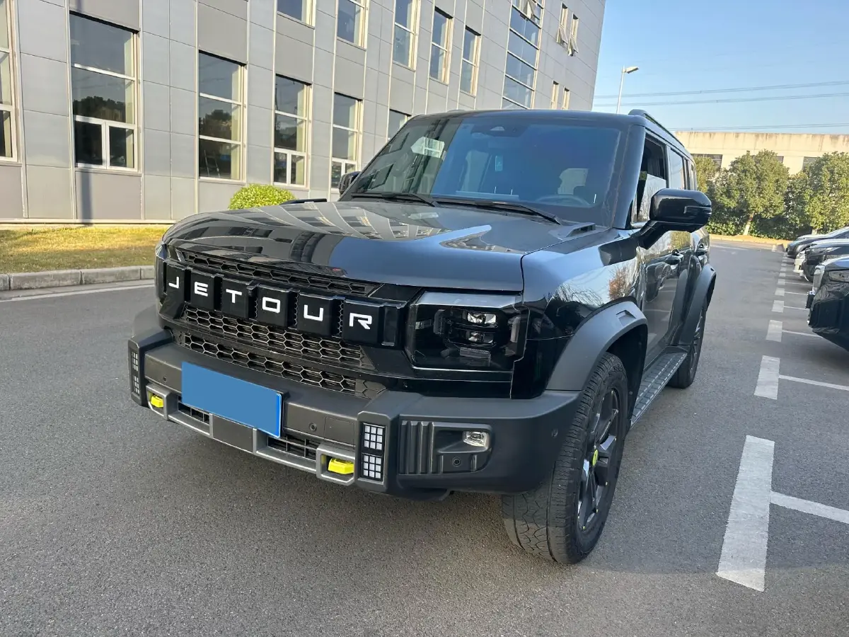 2023 Jetour Traveller 2.0T 254HP L4 7DCT