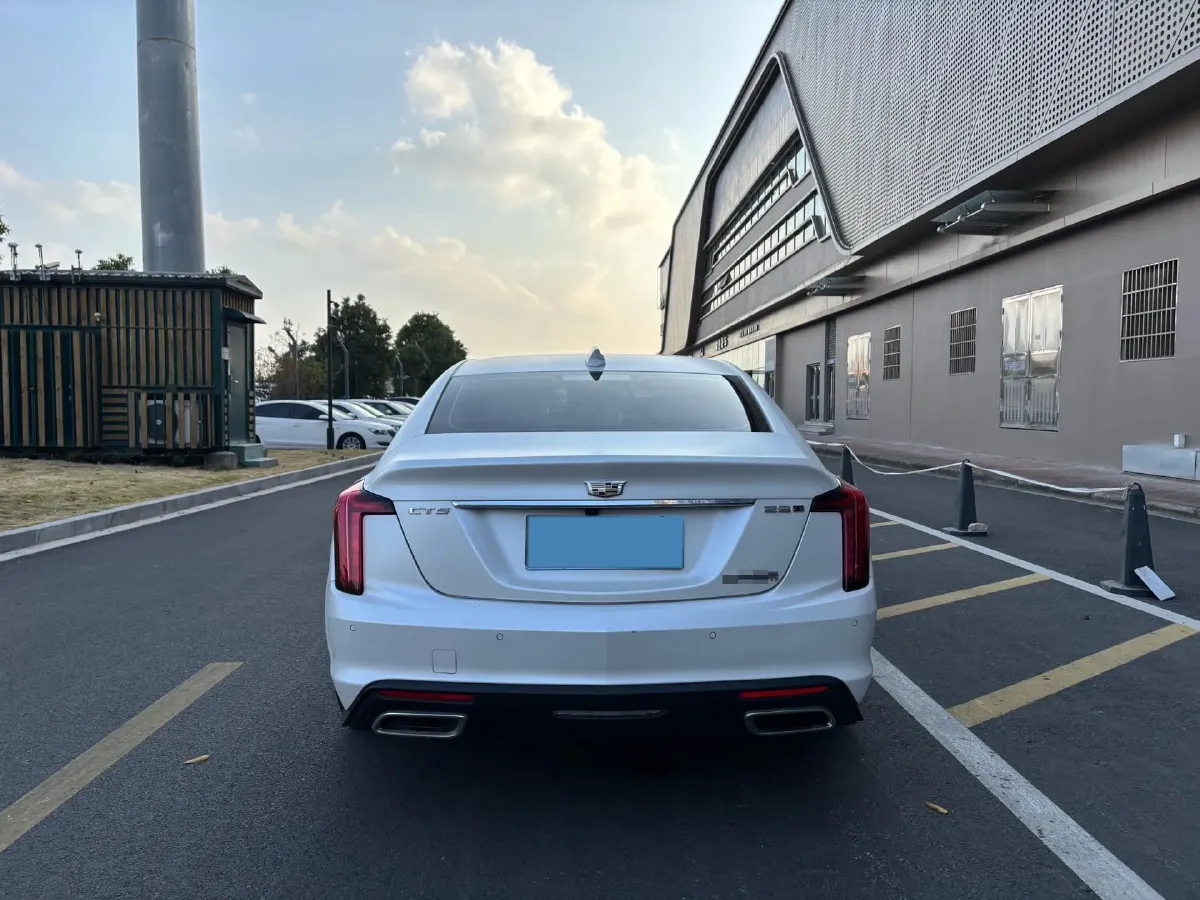 2024 Cadillac CT5 2.0T 237HP L4 10AT,autocango,china used car exporter,china ev exporter,chinese used car exporter,chinese used ev exporter