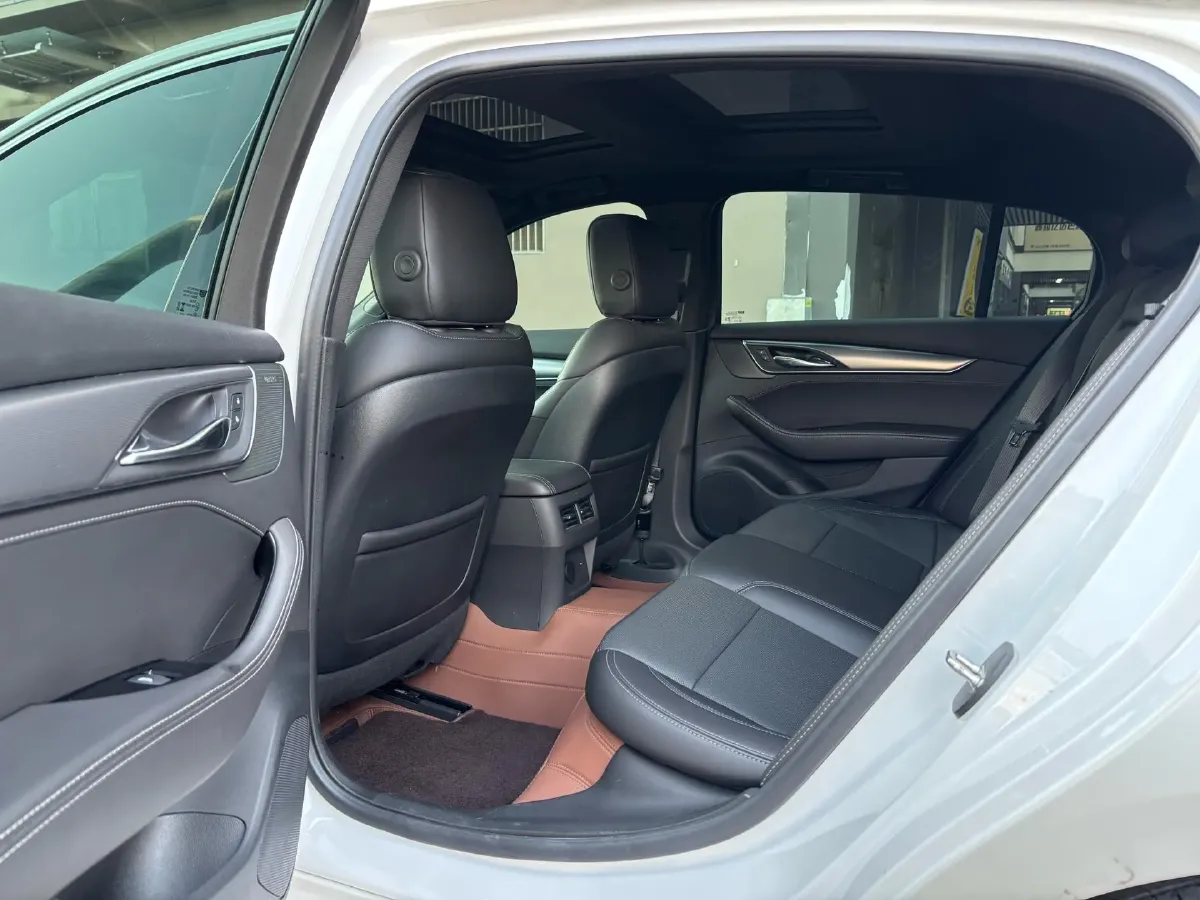 2024 Cadillac CT5 2.0T 237HP L4 10AT,autocango,china used car exporter,china ev exporter,chinese used car exporter,chinese used ev exporter