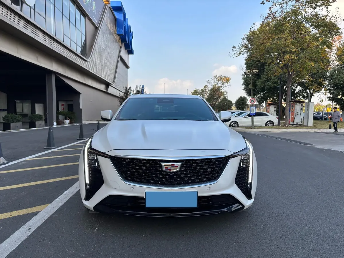 2024 Cadillac CT5 2.0T 237HP L4 10AT,autocango,china used car exporter,china ev exporter,chinese used car exporter,chinese used ev exporter