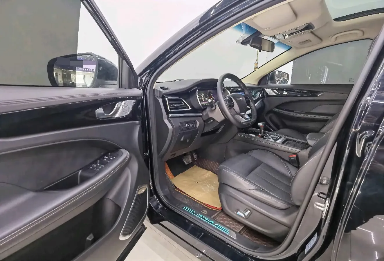 2019 Jetour X90 1.6T 197HP L4 7DCT,autocango,china used car exporter,china ev exporter,chinese used car exporter,chinese used ev exporter