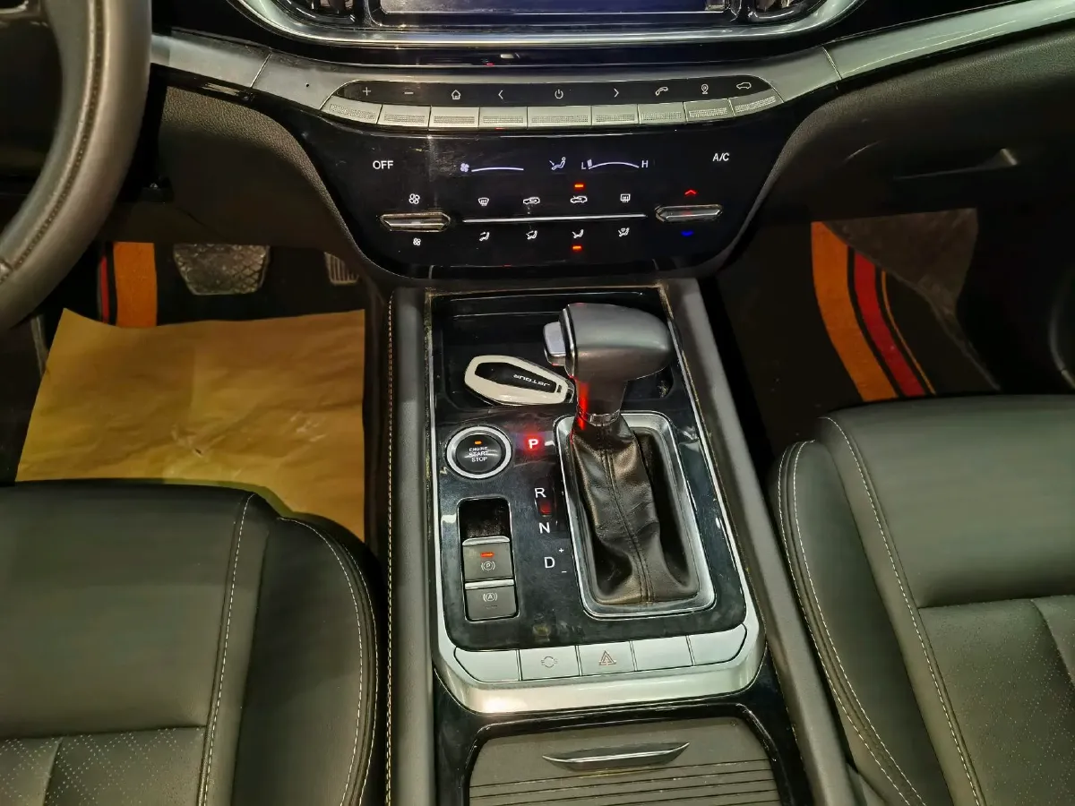 2019 Jetour X90 1.6T 197HP L4 7DCT,autocango,china used car exporter,china ev exporter,chinese used car exporter,chinese used ev exporter