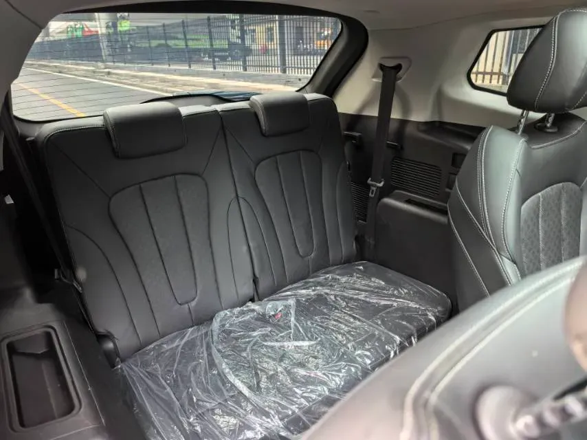 2020 Jetour X90 1.6T 197HP L4 7DCT,autocango,china used car exporter,china ev exporter,chinese used car exporter,chinese used ev exporter