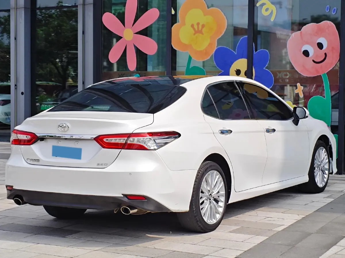 2019 Toyota Camry 2.5L 209HP L4 8AT,autocango,china used car exporter,china ev exporter,chinese used car exporter,chinese used ev exporter