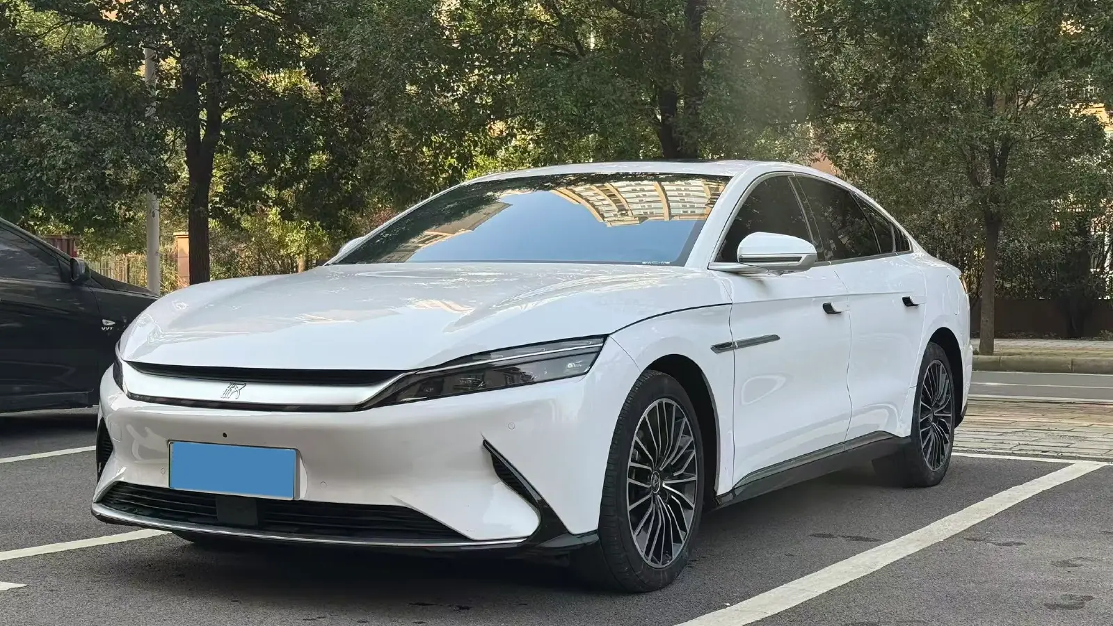 2023 BYD Han BEV 60.48KWH