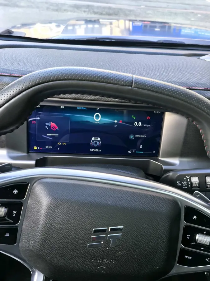 2023 Jetour Traveller 2.0T 254HP L4 7DCT,autocango,china used car exporter,china ev exporter,chinese used car exporter,chinese used ev exporter