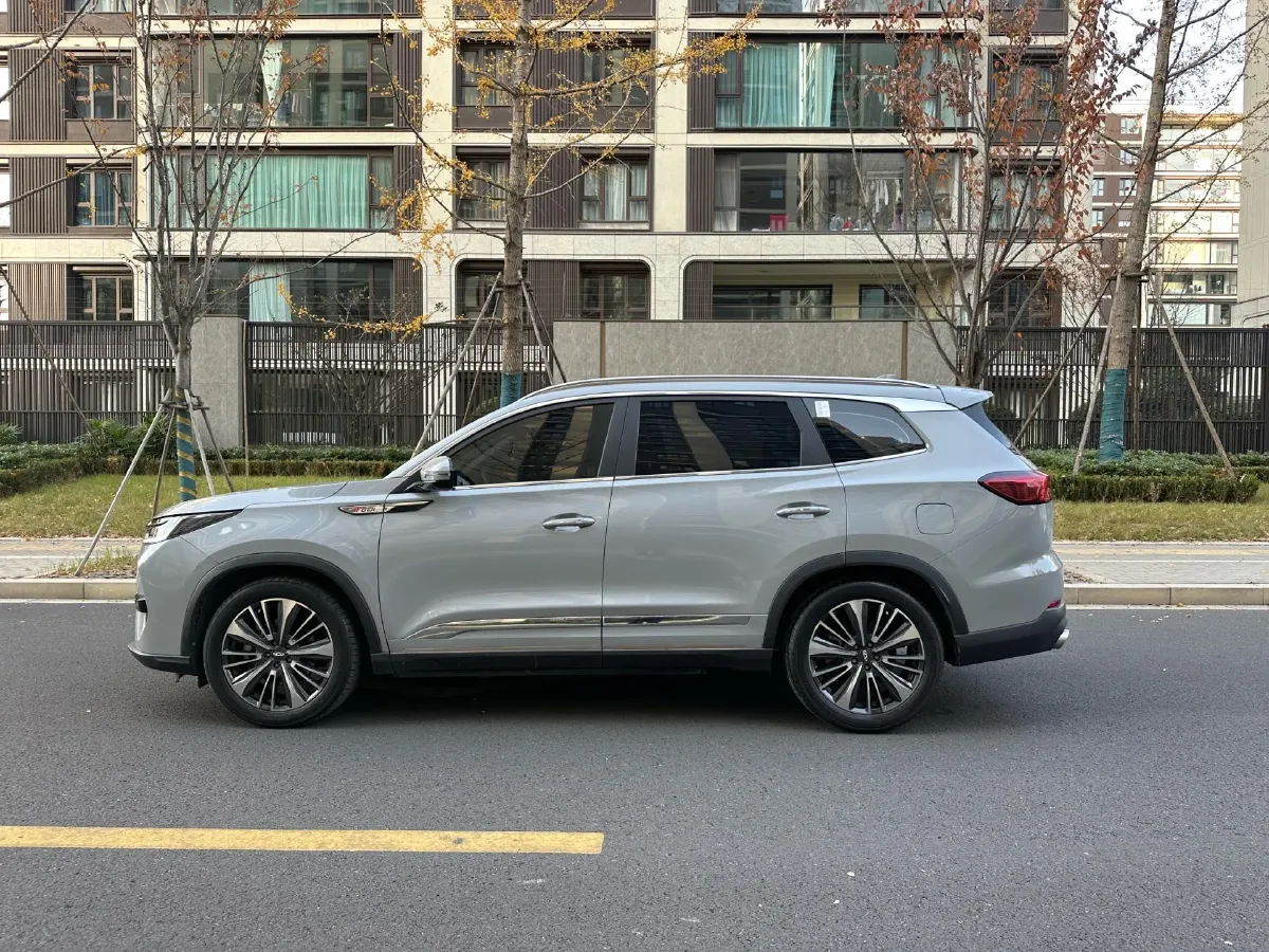 2022 Chery Tiggo 8 PRO 2.0T 254HP L4 7DCT,autocango,china used car exporter,china ev exporter,chinese used car exporter,chinese used ev exporter