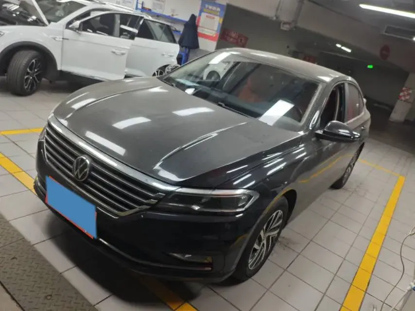 2022 Volkswagen Sagitar 1.2T 116HP L4 7DCT