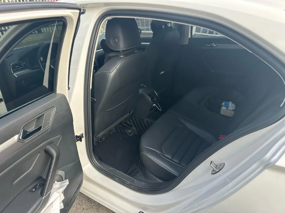 2021 Volkswagen Lamando 1.4T 150HP L4 7DCT,autocango,china used car exporter,china ev exporter,chinese used car exporter,chinese used ev exporter