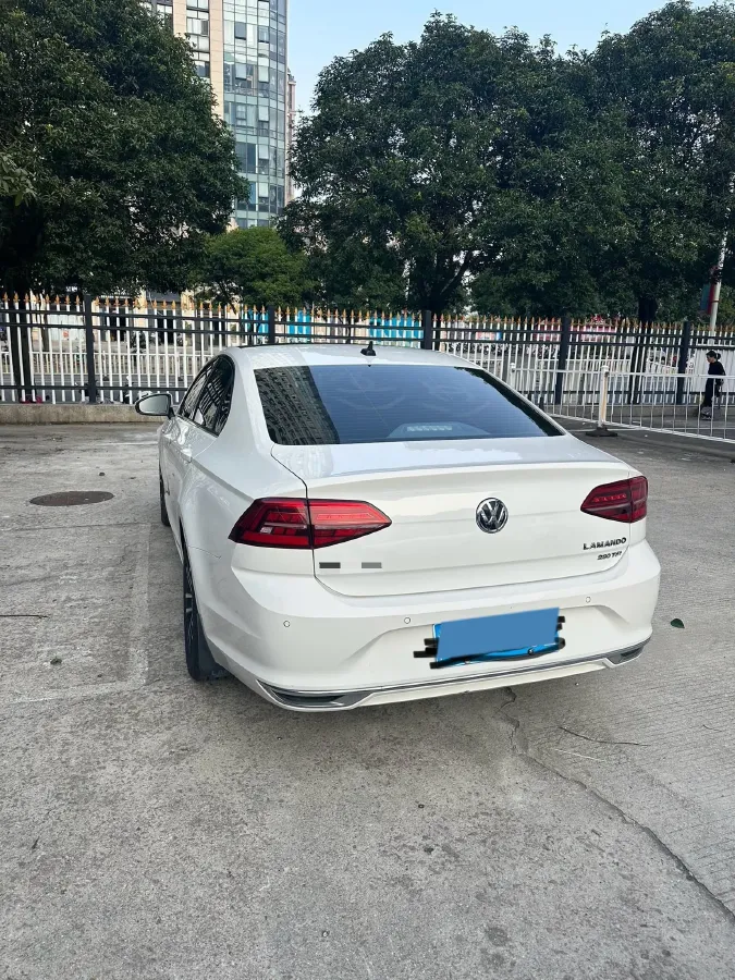 2021 Volkswagen Lamando 1.4T 150HP L4 7DCT,autocango,china used car exporter,china ev exporter,chinese used car exporter,chinese used ev exporter