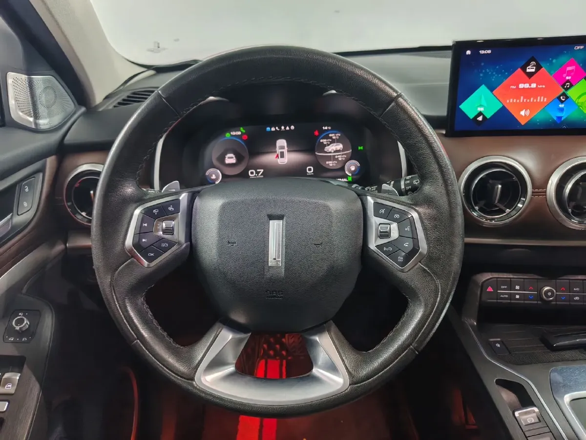 2019 WEY VV6 2.0T 224HP L4 7DCT,autocango,china used car exporter,china ev exporter,chinese used car exporter,chinese used ev exporter