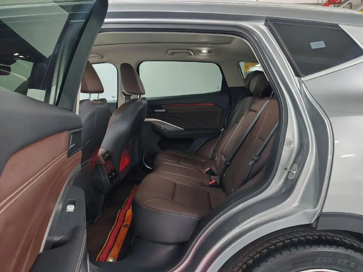 2019 WEY VV6 2.0T 224HP L4 7DCT,autocango,china used car exporter,china ev exporter,chinese used car exporter,chinese used ev exporter