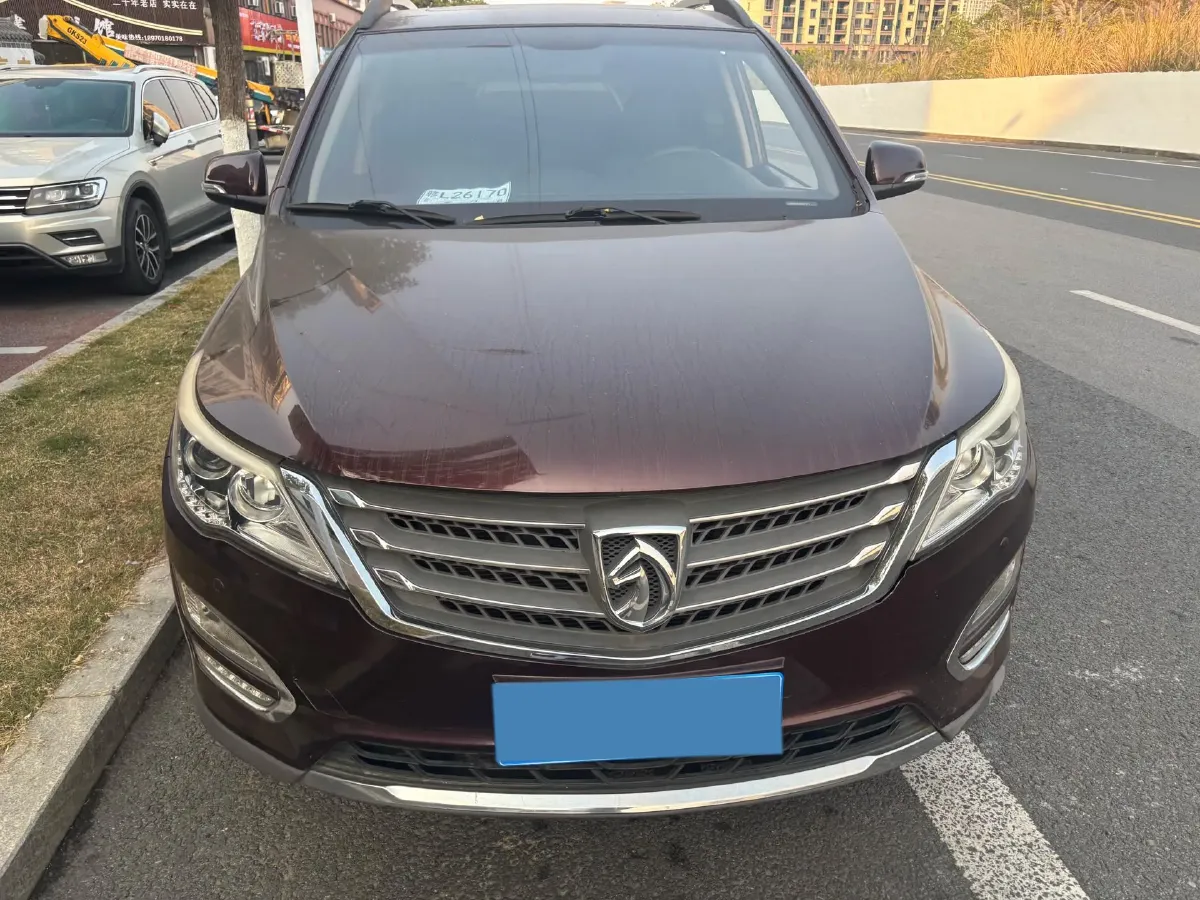 2016 BaoJun 560 1.5T 150HP L4 6MT,autocango,china used car exporter,china ev exporter,chinese used car exporter,chinese used ev exporter
