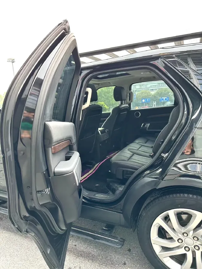 2019 Land Rover Discovery 3.0T 340HP V6 8AT,autocango,china used car exporter,china ev exporter,chinese used car exporter,chinese used ev exporter