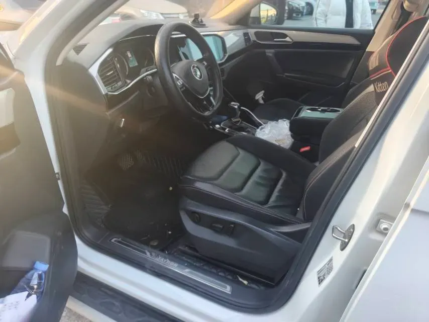 2019 Renault Koleos 2.0L 154HP L4 CVT,autocango,china used car exporter,china ev exporter,chinese used car exporter,chinese used ev exporter