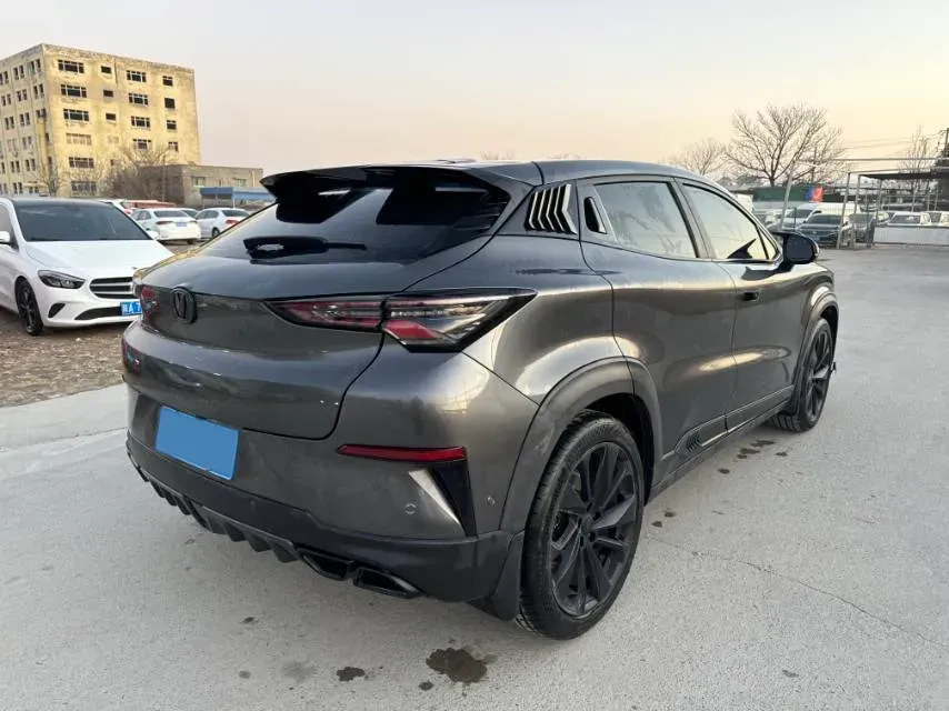 2020 ChangAn UNI-T 1.5T 180HP L4 7DCT,autocango,china used car exporter,china ev exporter,chinese used car exporter,chinese used ev exporter