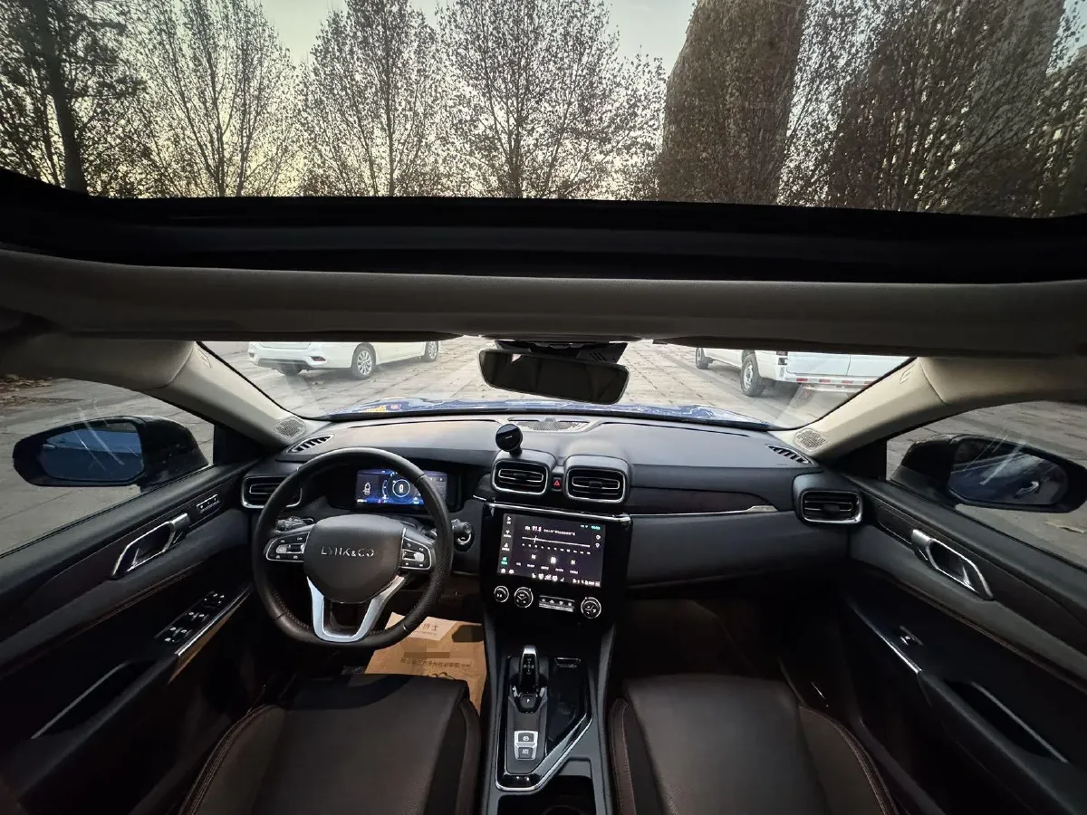 2018 Toyota C-HR 2.0L 171HP L4 CVT,autocango,china used car exporter,china ev exporter,chinese used car exporter,chinese used ev exporter