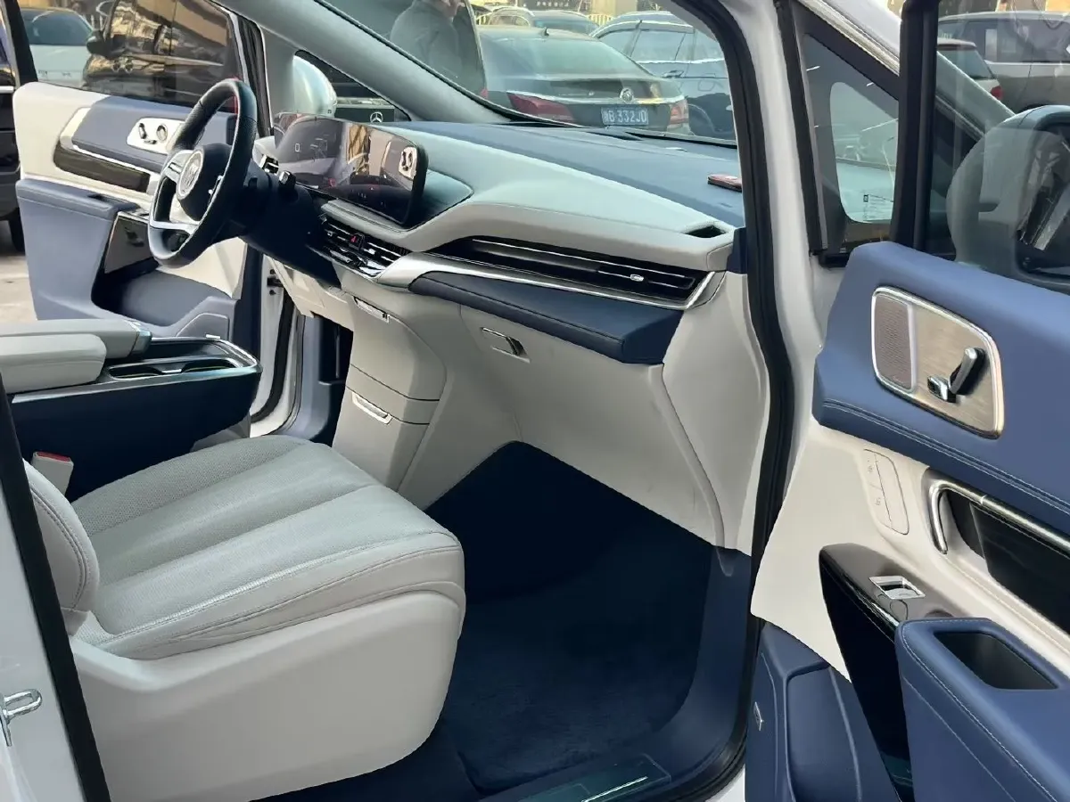 2023 Buick Century 2.0T 237HP L4 9AT,autocango,china used car exporter,china ev exporter,chinese used car exporter,chinese used ev exporter