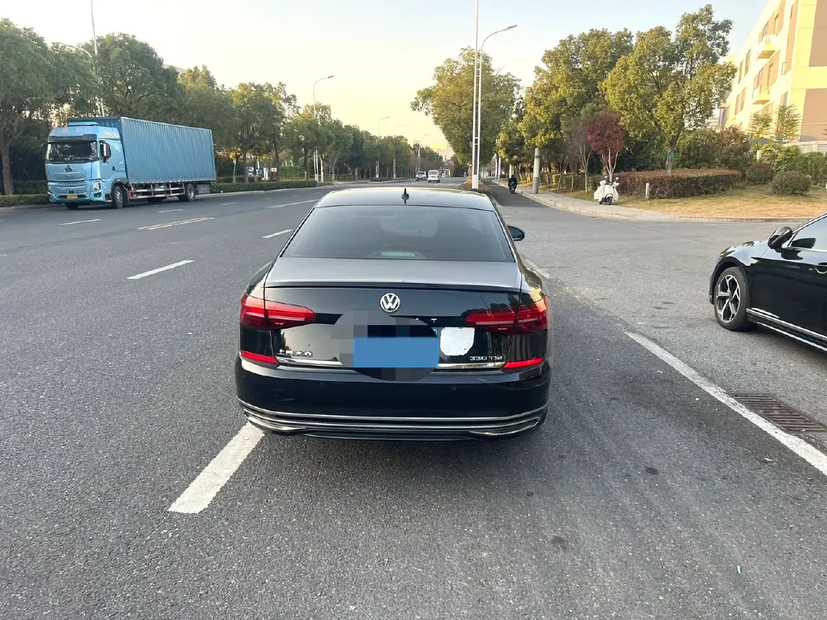 2019 Volvo V40 1.5T 152HP L4 6AT,autocango,china used car exporter,china ev exporter,chinese used car exporter,chinese used ev exporter