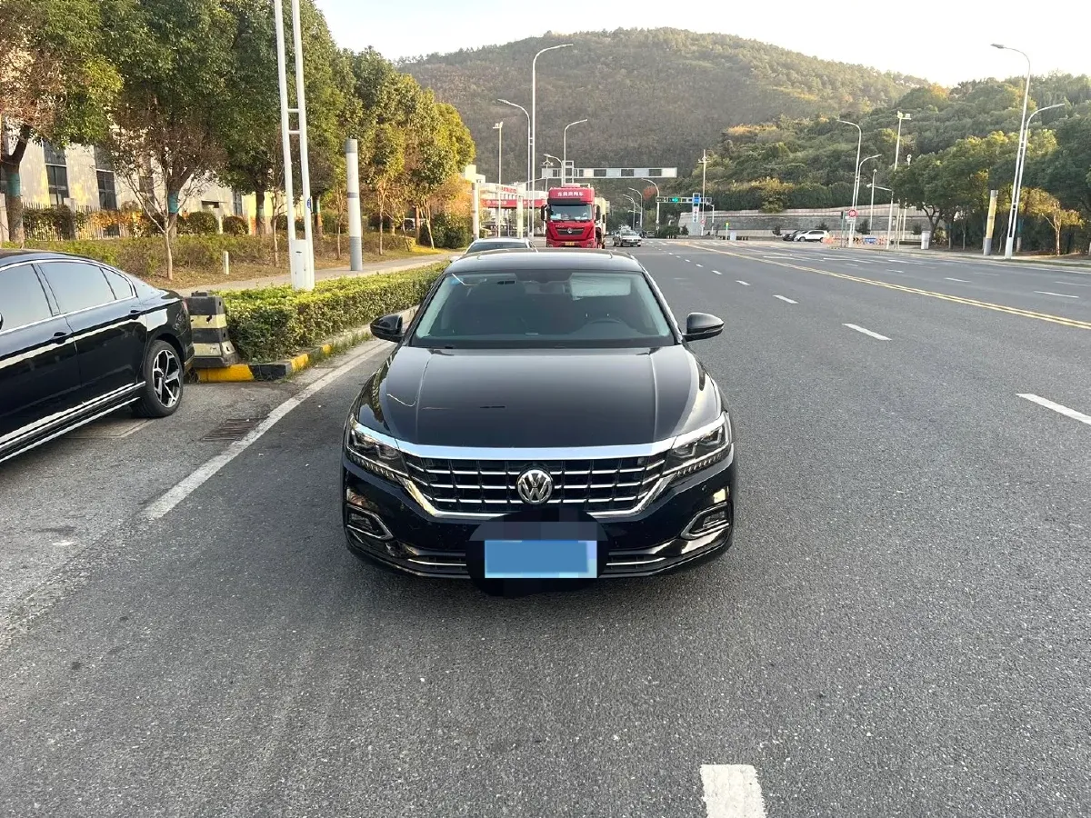 2019 Volvo V40 1.5T 152HP L4 6AT,autocango,china used car exporter,china ev exporter,chinese used car exporter,chinese used ev exporter