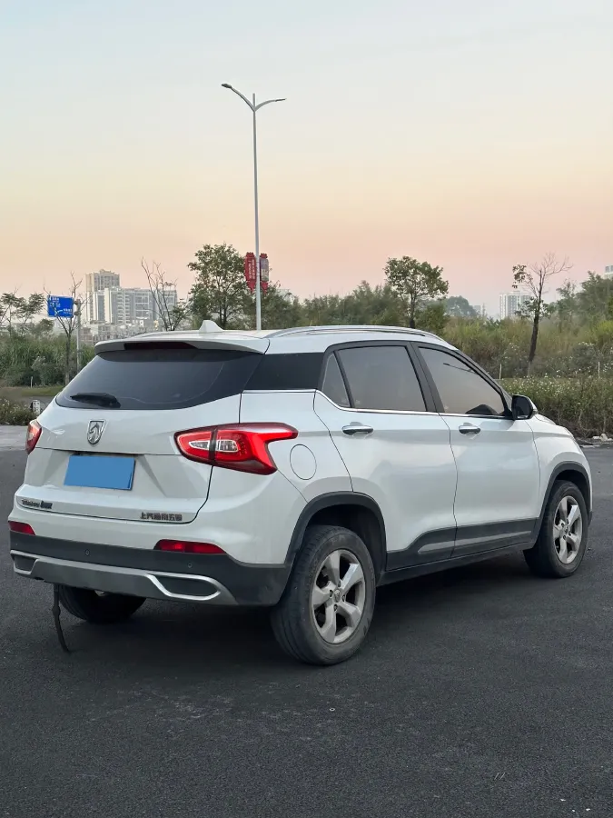 2017 BaoJun 310W 1.5L 105HP L4 6MT,autocango,china used car exporter,china ev exporter,chinese used car exporter,chinese used ev exporter