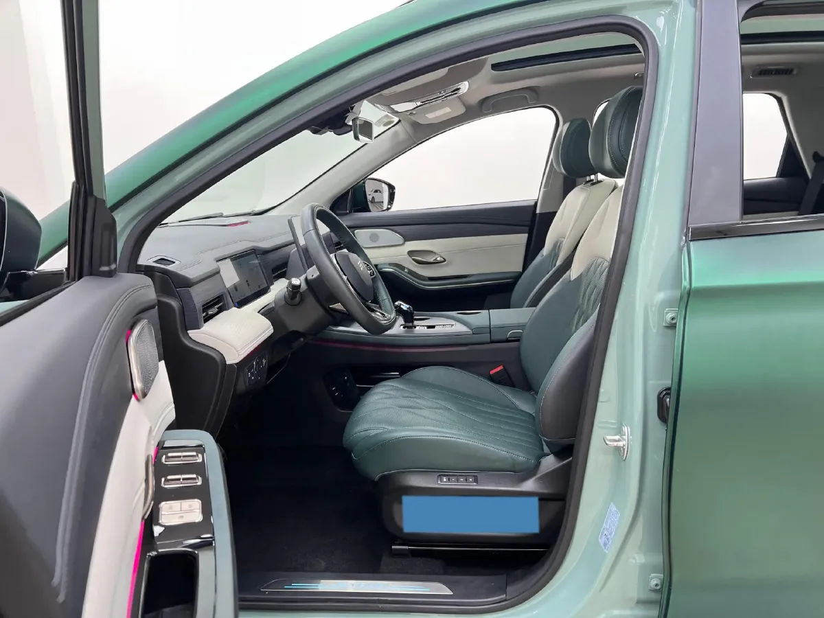 2023 Chery Tiggo 9 2.0T 261HP L4 8AT,autocango,china used car exporter,china ev exporter,chinese used car exporter,chinese used ev exporter